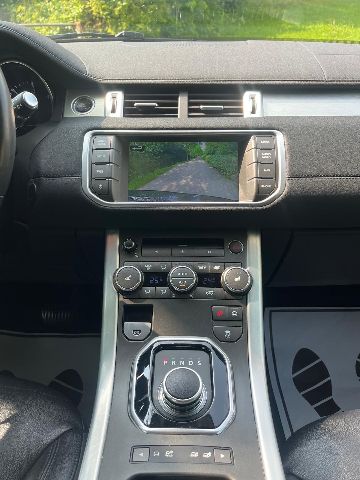 LAND ROVER Range Rover Evoque 2.2 SD4 Prestige AT9-image-11