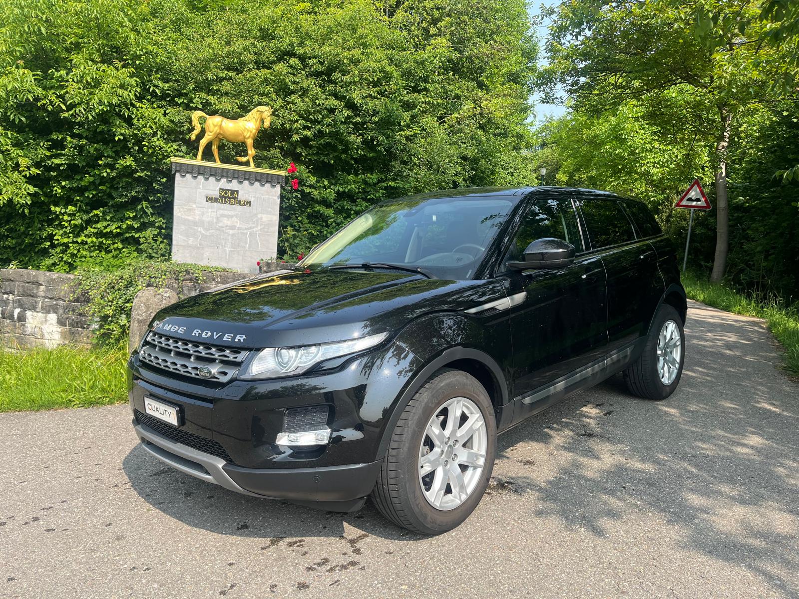LAND ROVER Range Rover Evoque 2.2 SD4 Prestige AT9-image-0