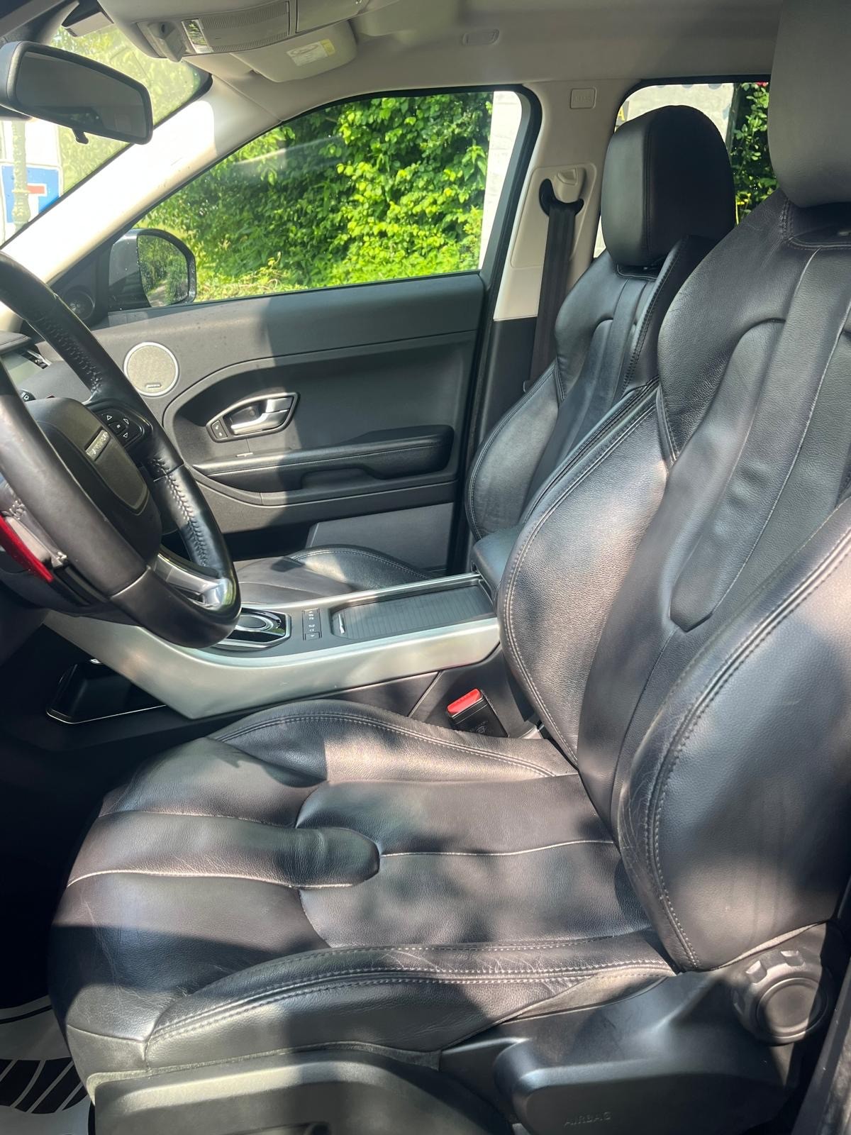 LAND ROVER Range Rover Evoque 2.2 SD4 Prestige AT9-image-8