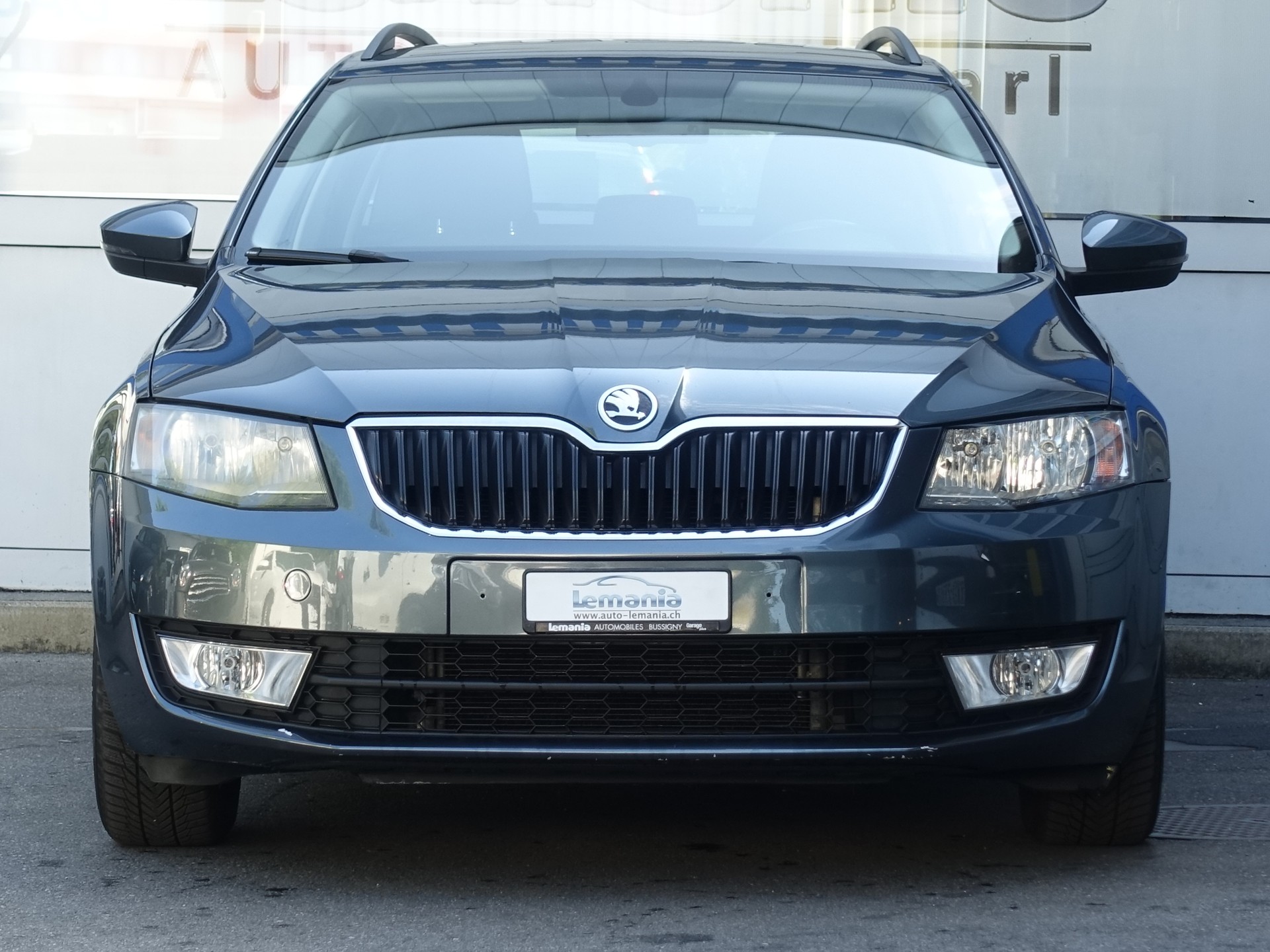 SKODA Octavia Combi 1.4 TSI Ambition DSG-image-2