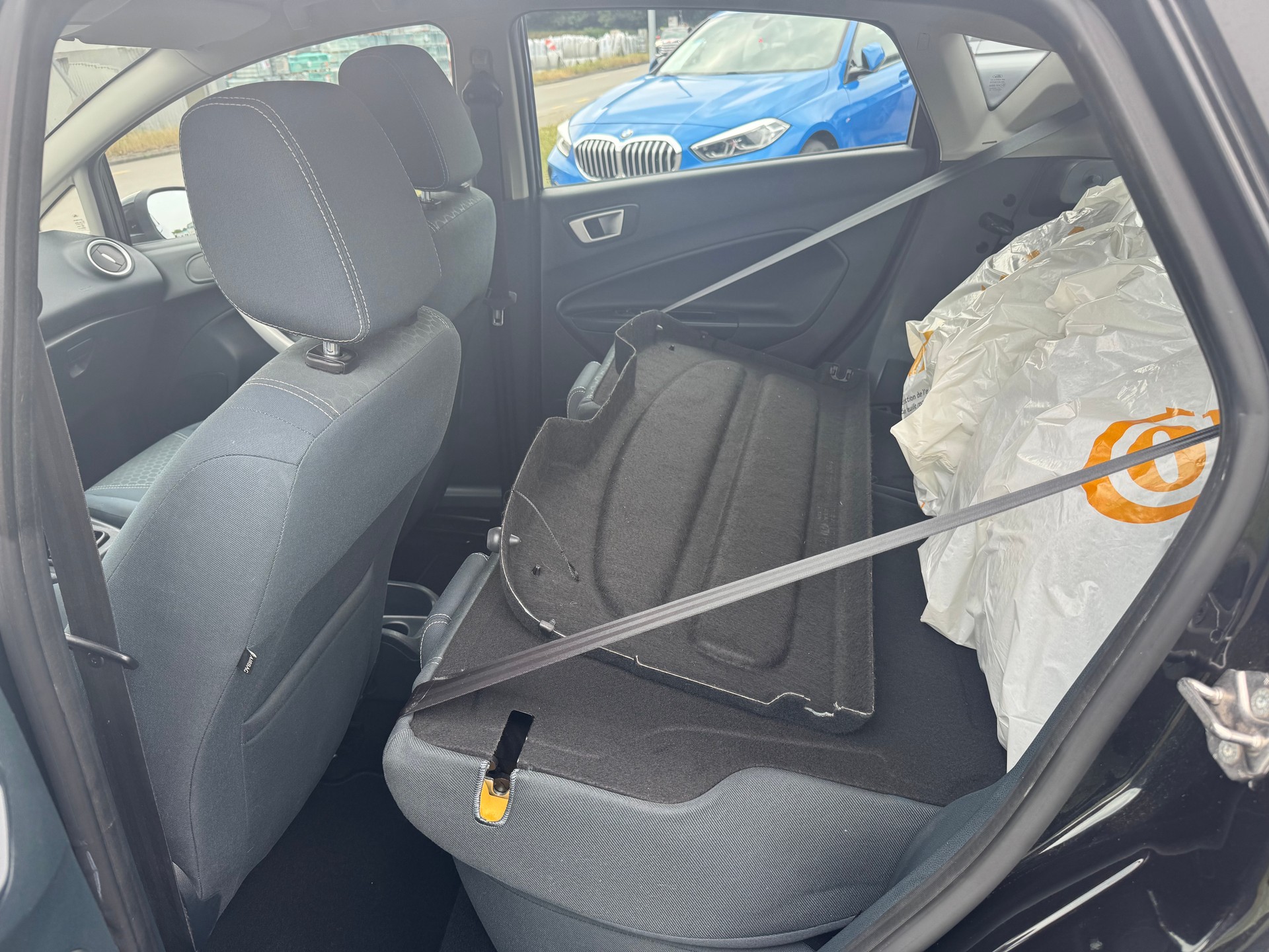 FORD Fiesta 1.4 16V Titanium-image-8