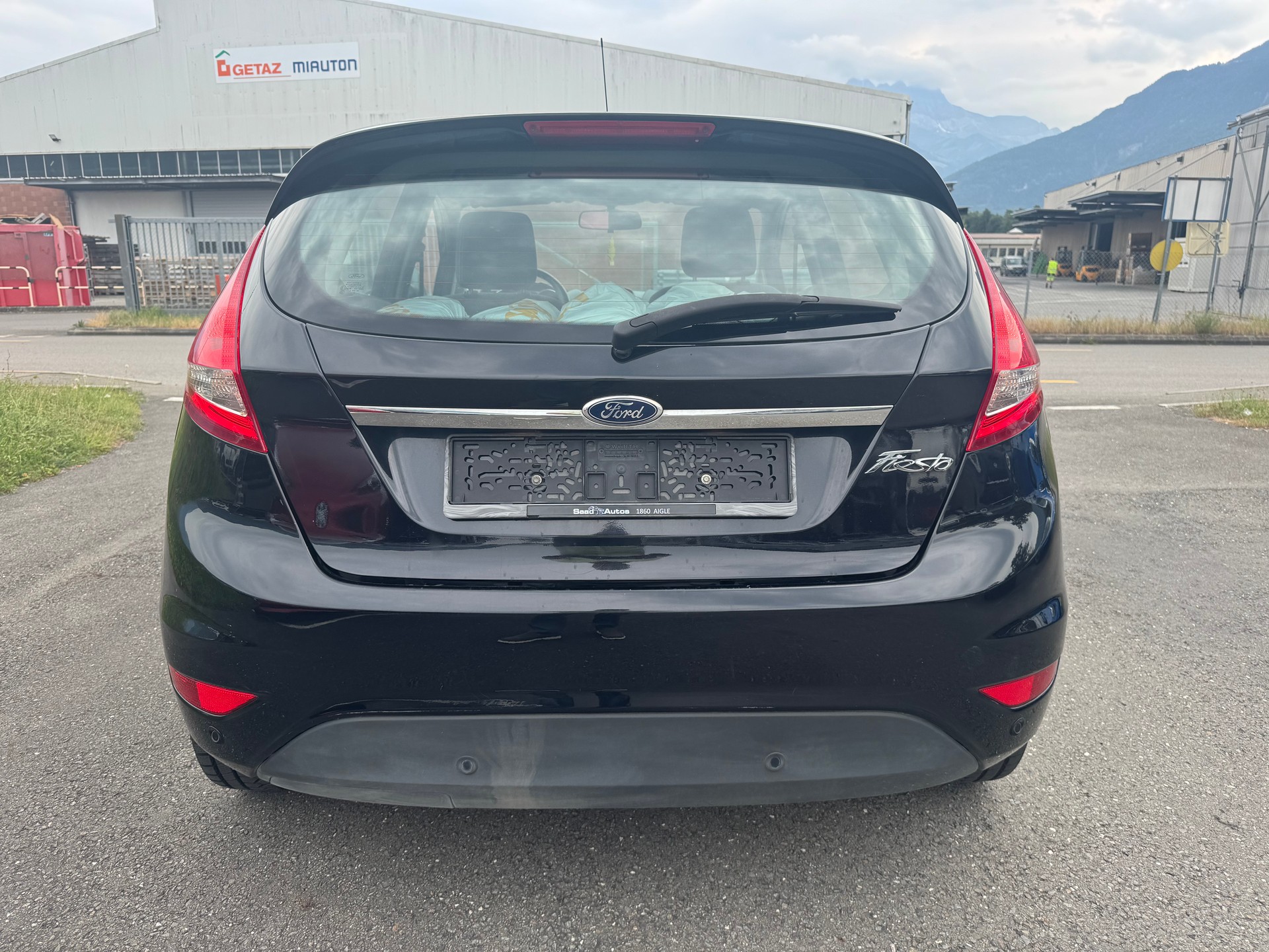 FORD Fiesta 1.4 16V Titanium-image-4