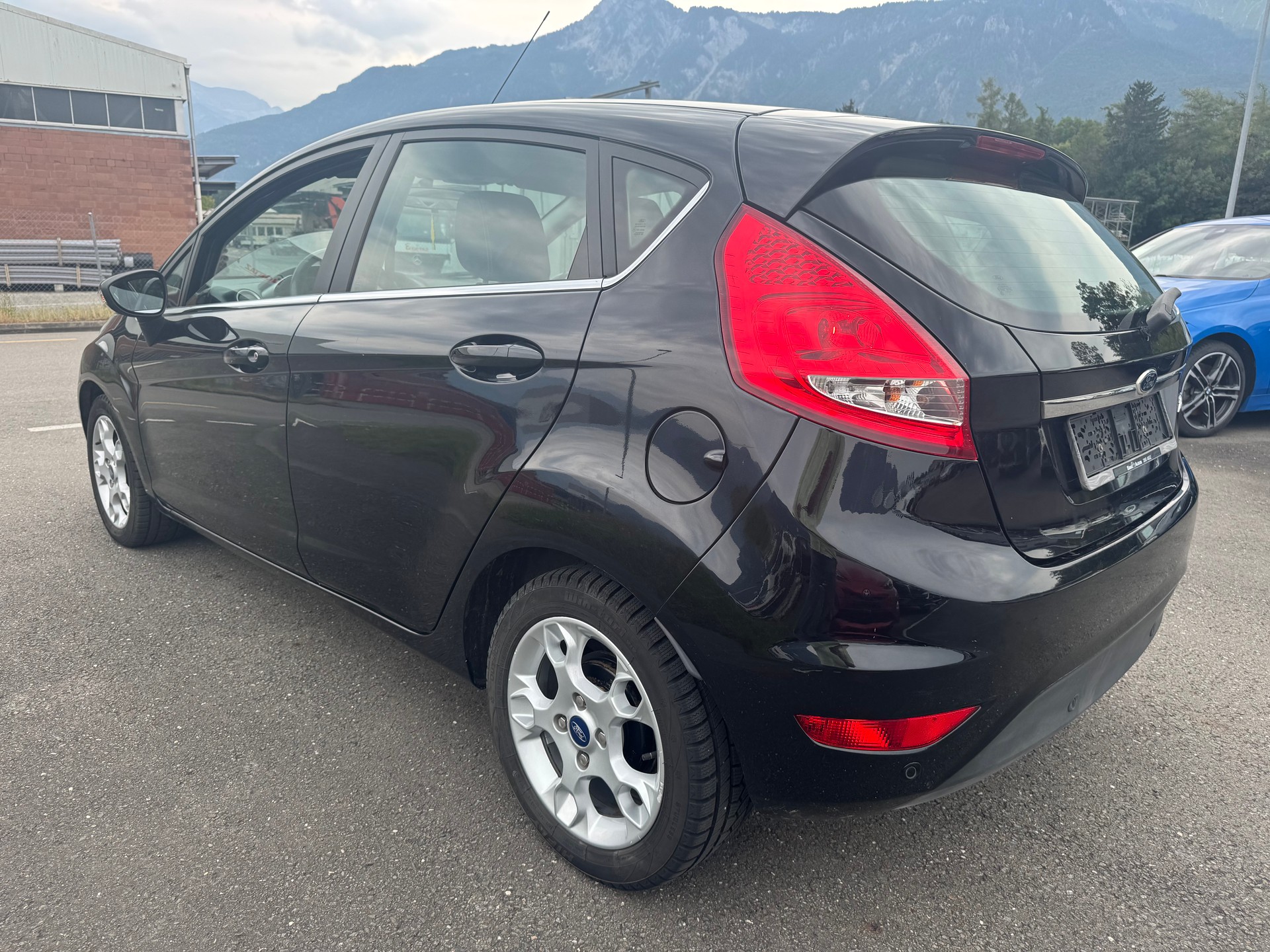 FORD Fiesta 1.4 16V Titanium-image-5