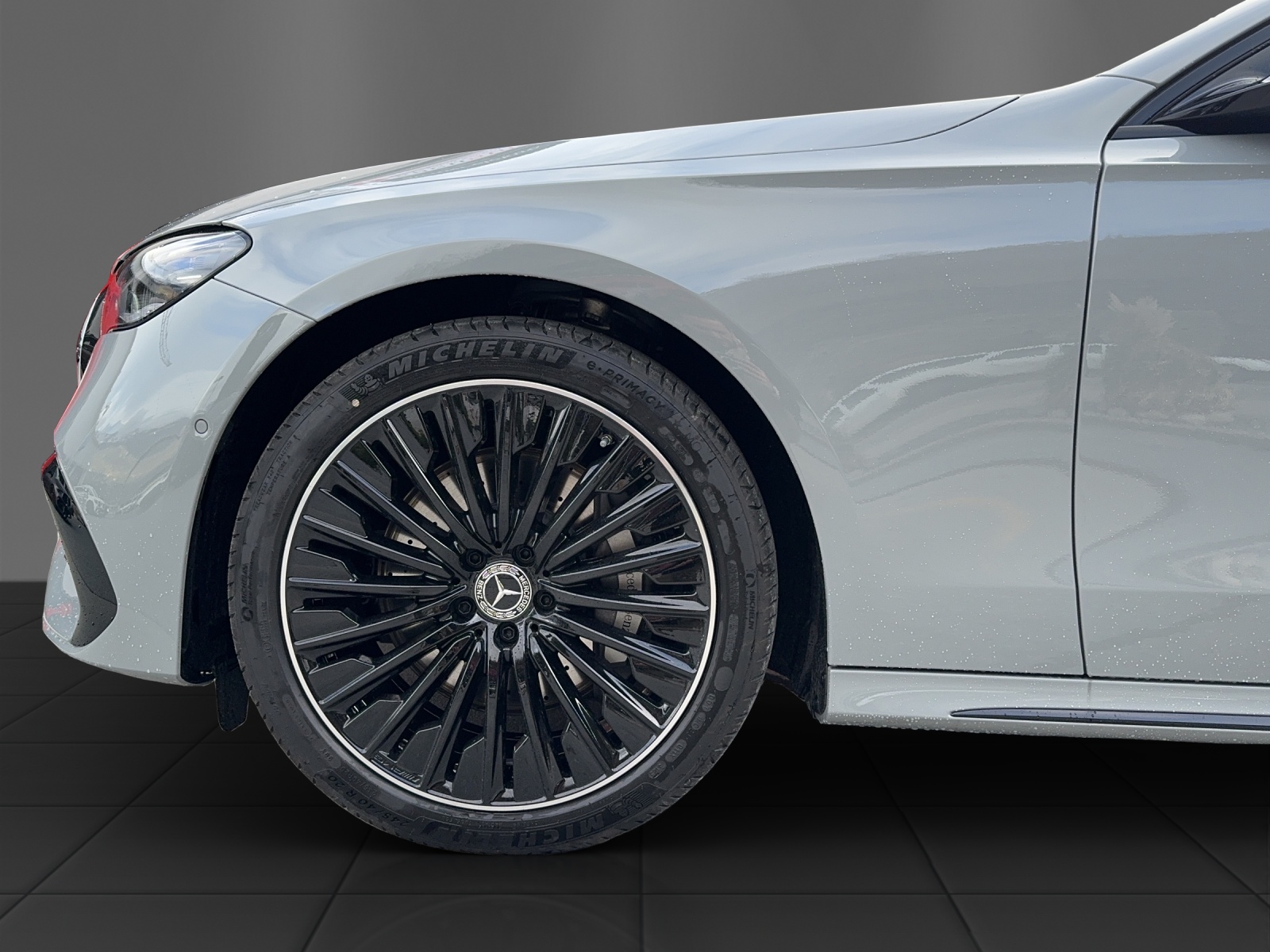 MERCEDES-BENZ E 300 de T 4Matic 9G-Tronic-image-20