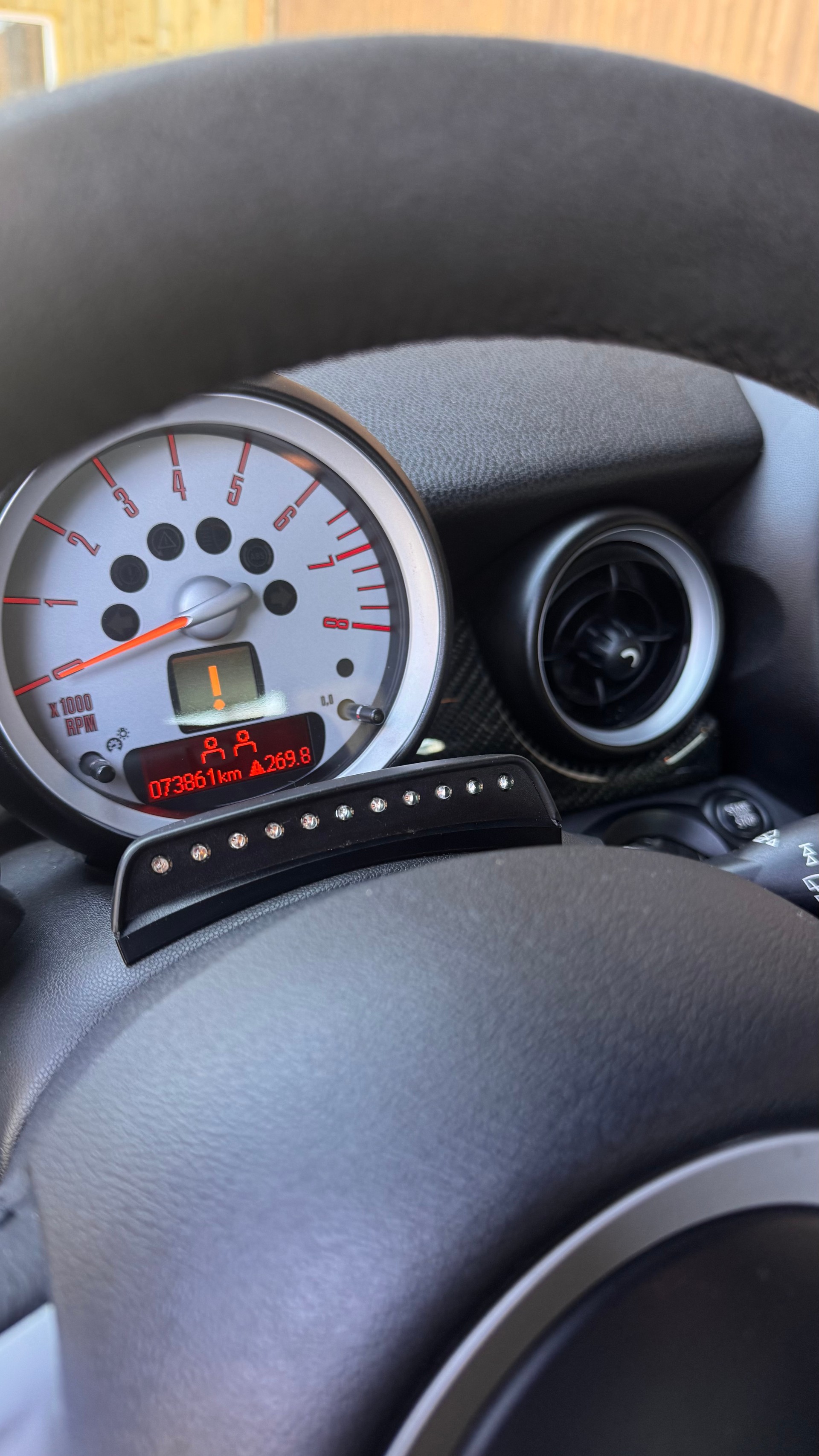 MINI Cooper John Cooper Works-image-8
