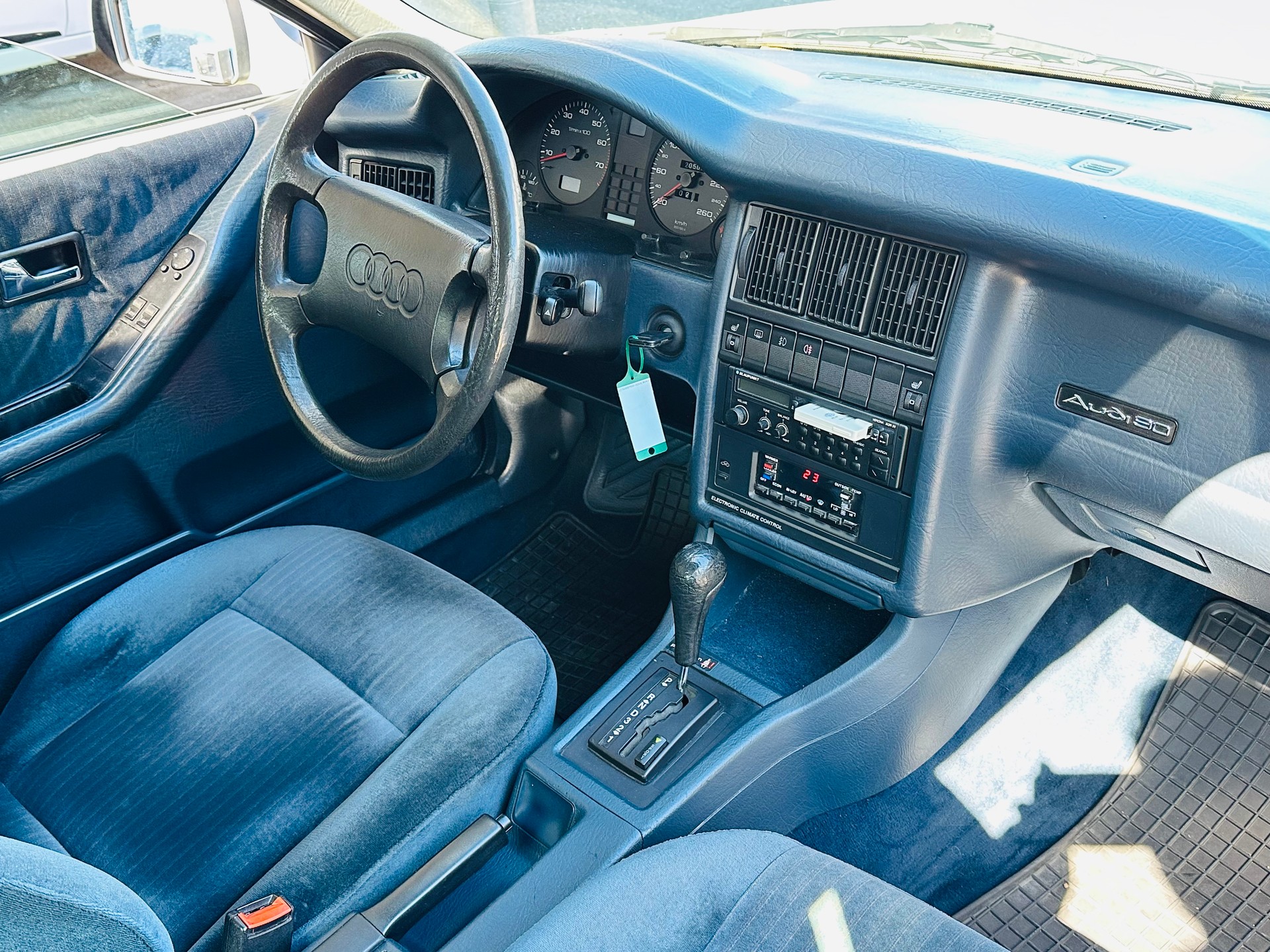 AUDI 90 2.3 E-image-12