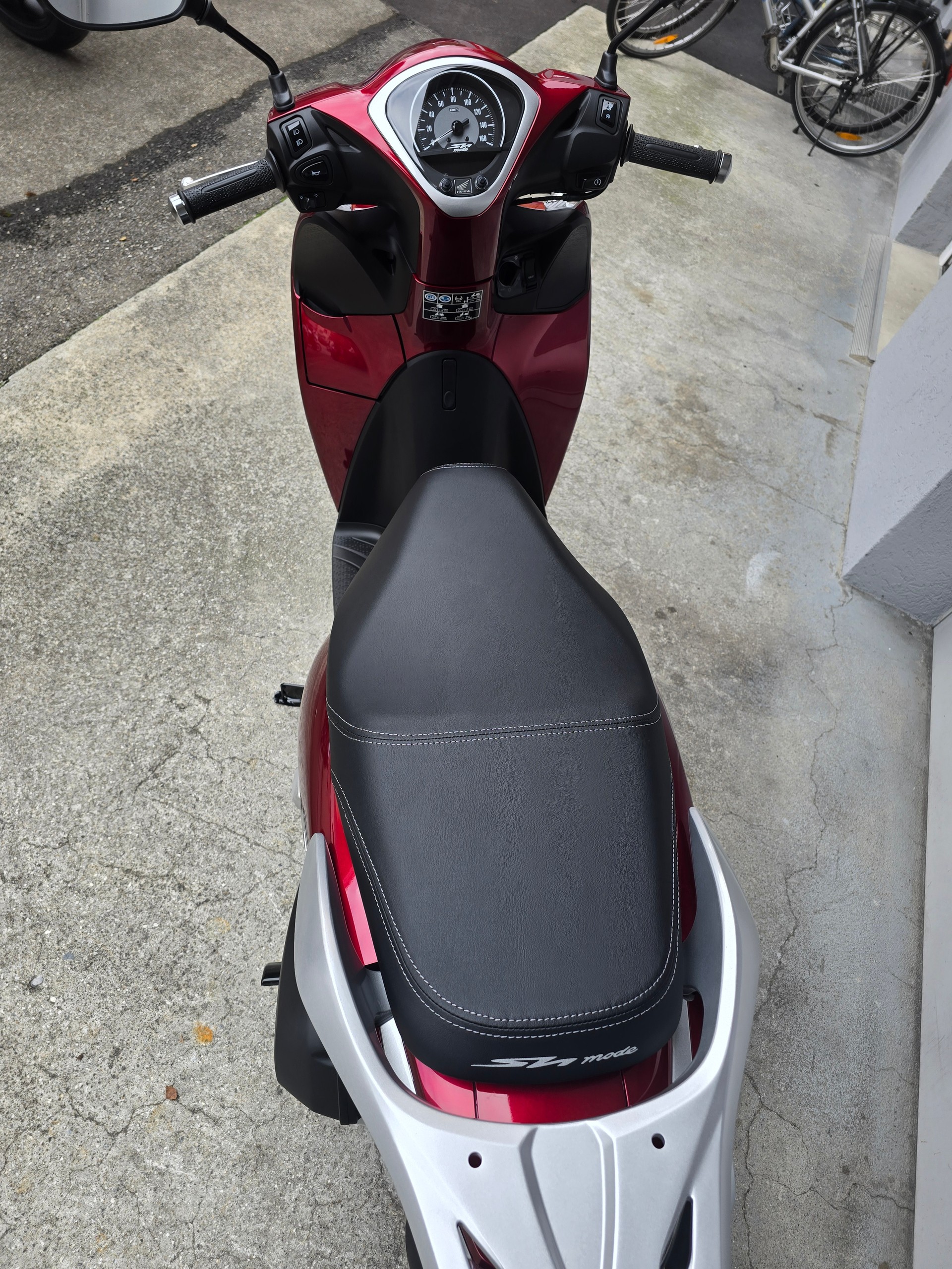 HONDA SH 125 i Mode-showroom-element-3