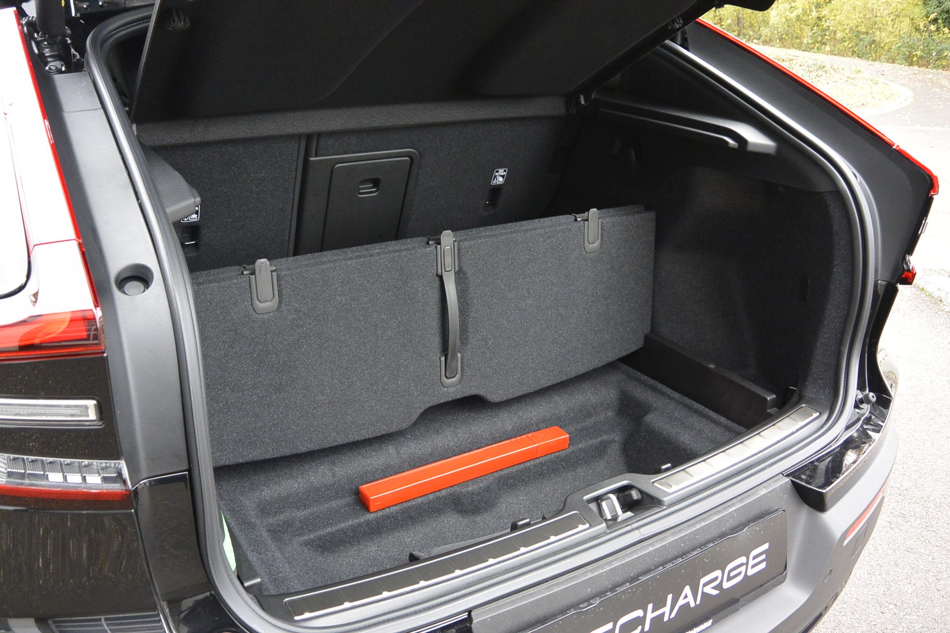 VOLVO C40 E80 Plus AWD-image-10