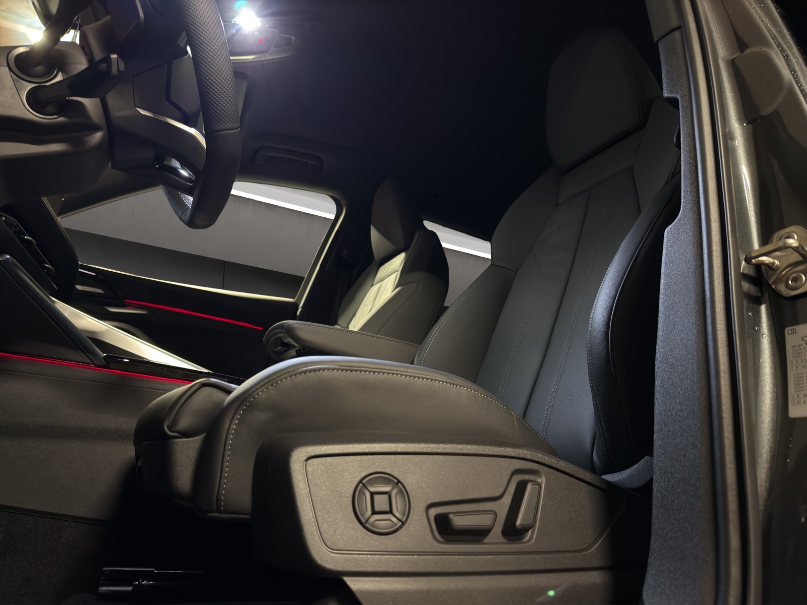 AUDI Q5 TFSI quatto 150 kW S-tronic-image-22