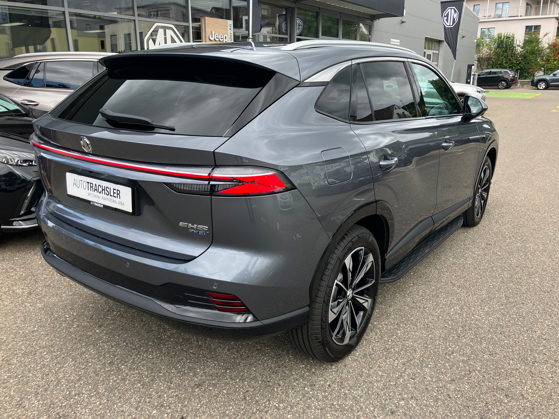 MG HS 1.5 T PHEV Luxury-image-3
