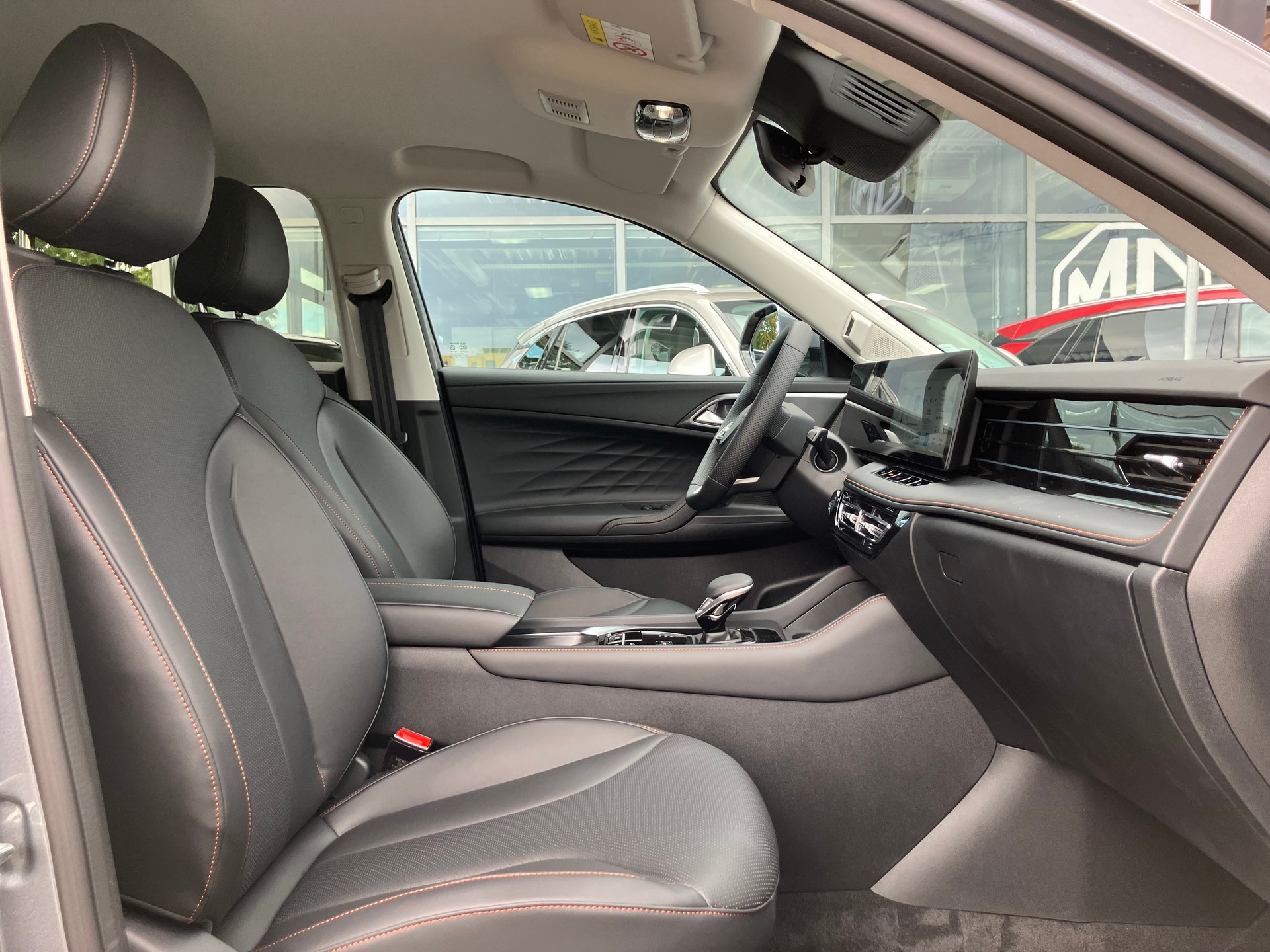 MG HS 1.5 T PHEV Luxury-image-6