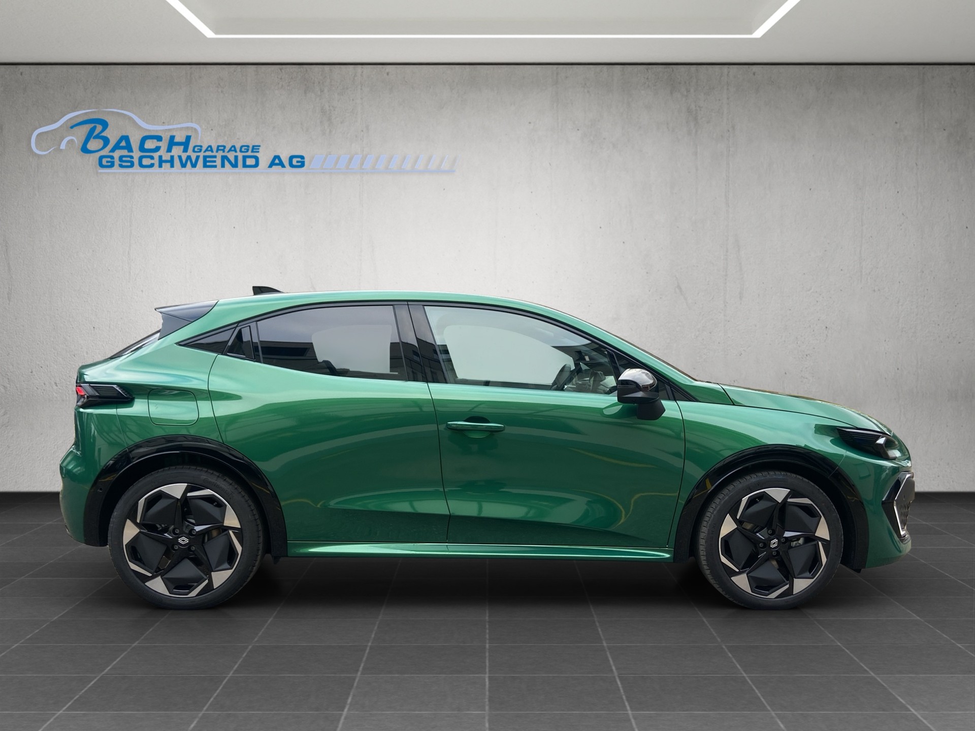 RENAULT Clio 1.8 E-Tech Techno-image-2