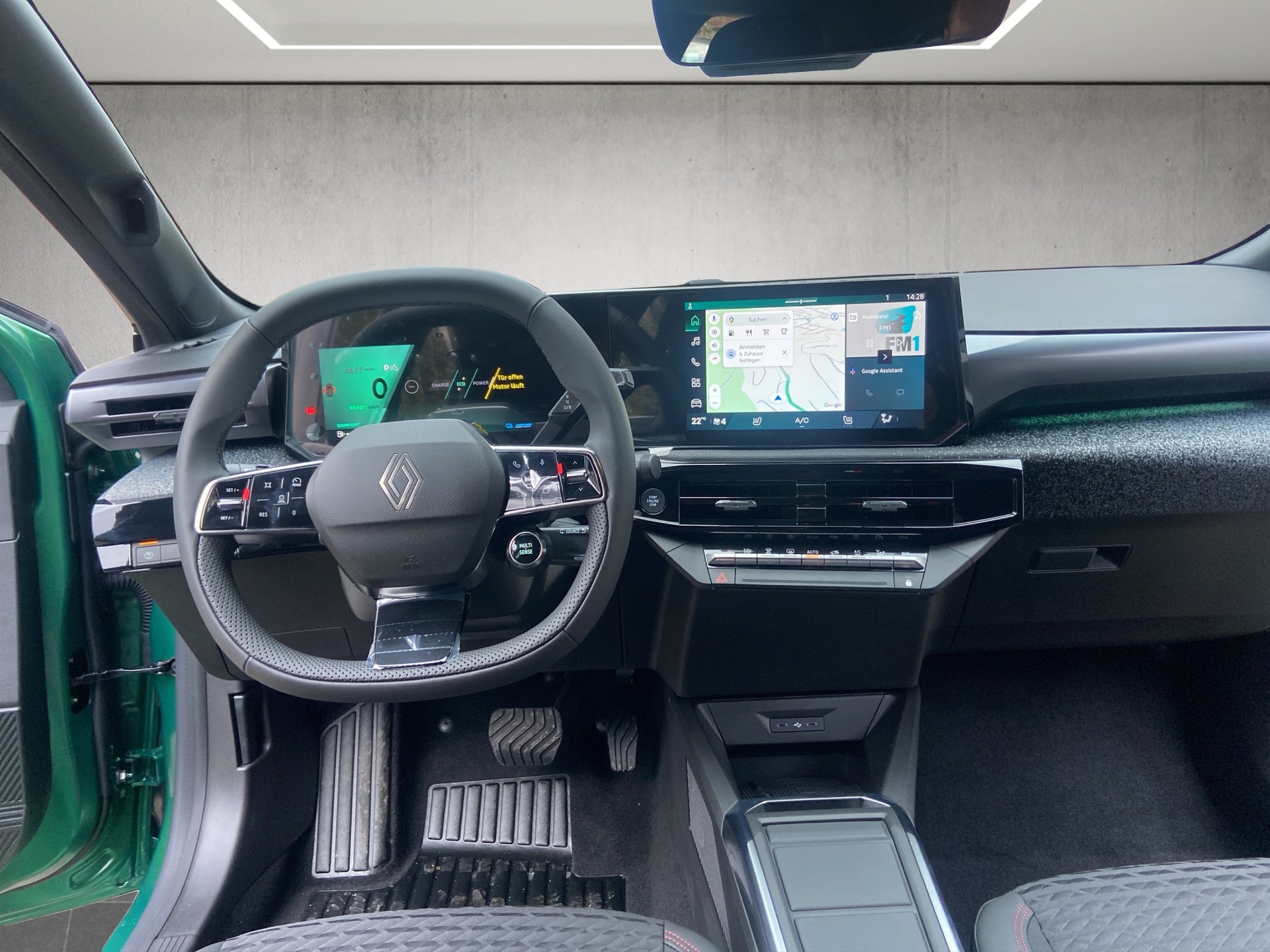 RENAULT Clio 1.8 E-Tech Techno-image-10