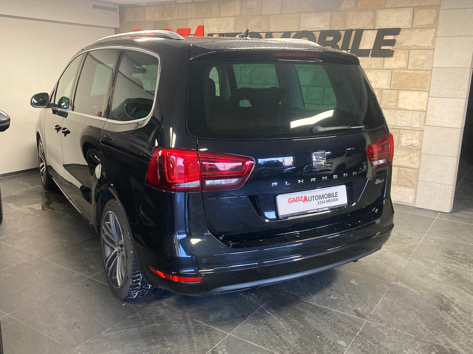 SEAT Alhambra 2.0 TDI FR Line DSG-image-2