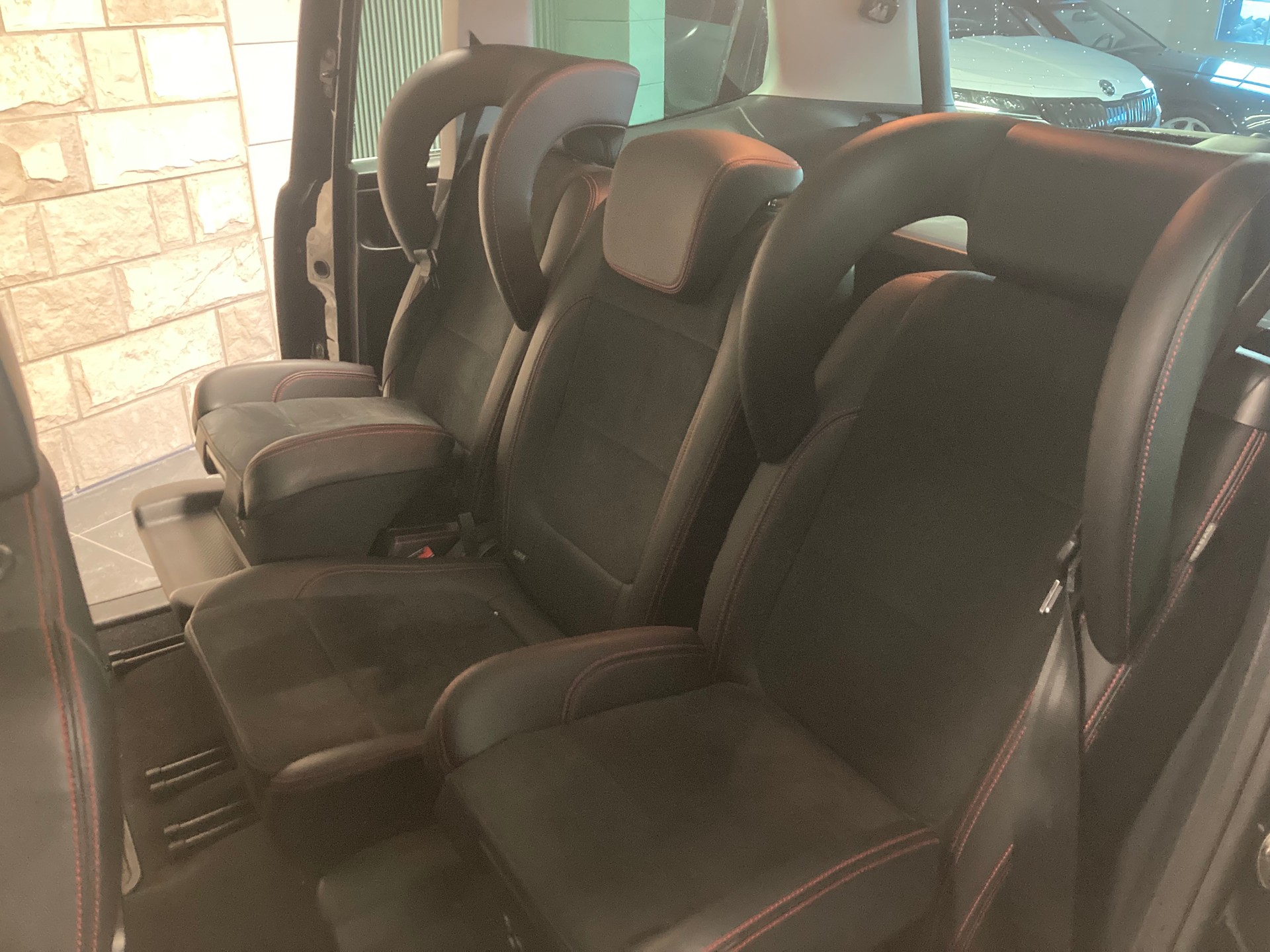 SEAT Alhambra 2.0 TDI FR Line DSG-image-6