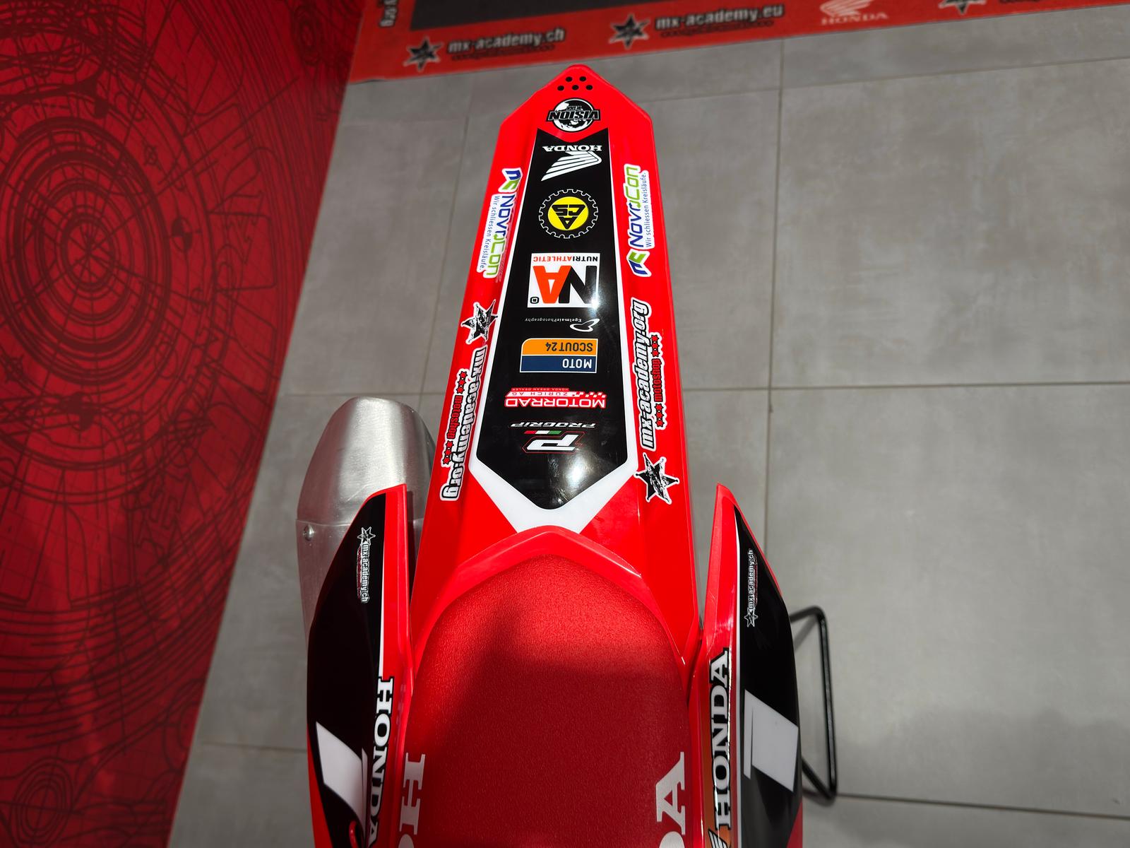 HONDA CRF 250 R Customized-image-8
