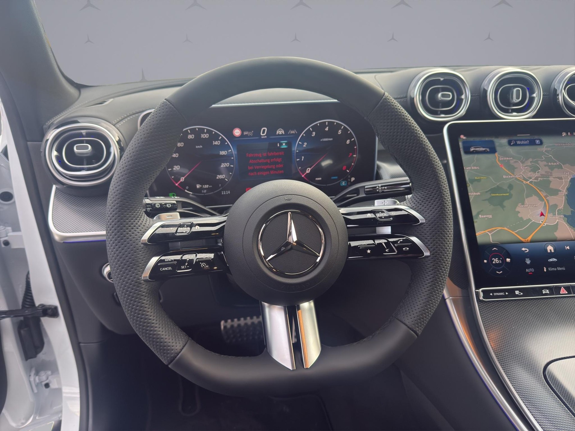MERCEDES-BENZ GLC 300 Avantgarde 4matic-image-12