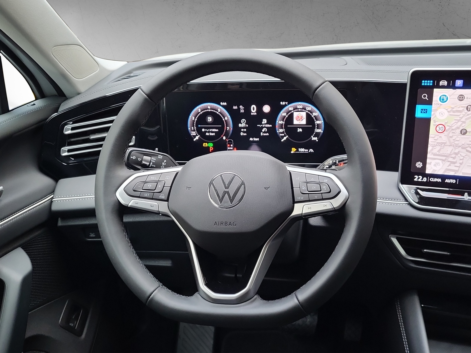 VW Tiguan Elegance 2.0TSI 204PS 4Motion DSG-image-12