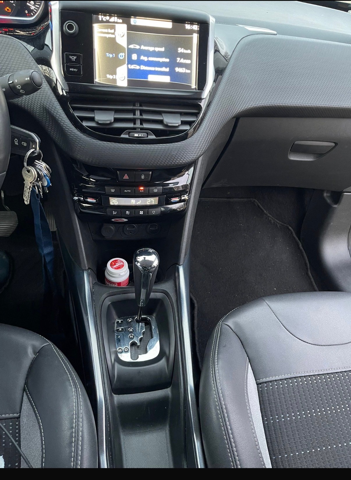 PEUGEOT 2008 1.6i-image-3