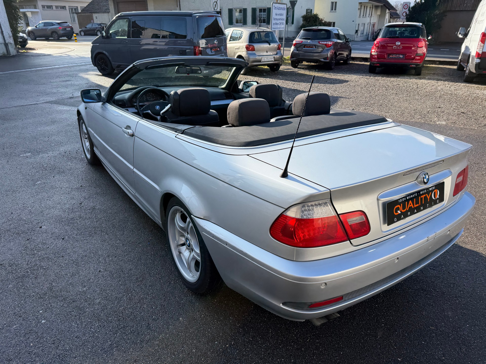 BMW 320Ci Cabriolet-image-10