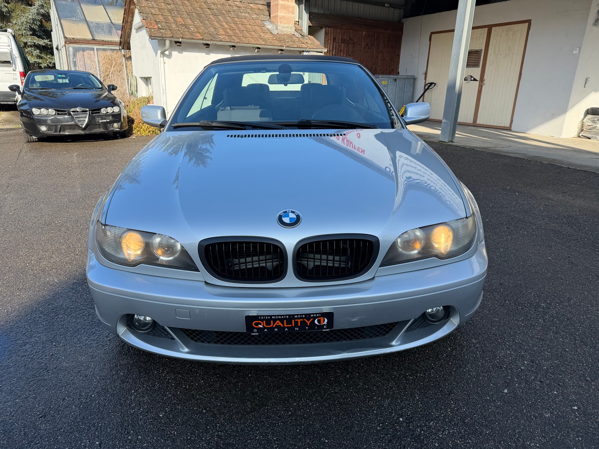 BMW 320Ci Cabriolet-image-2