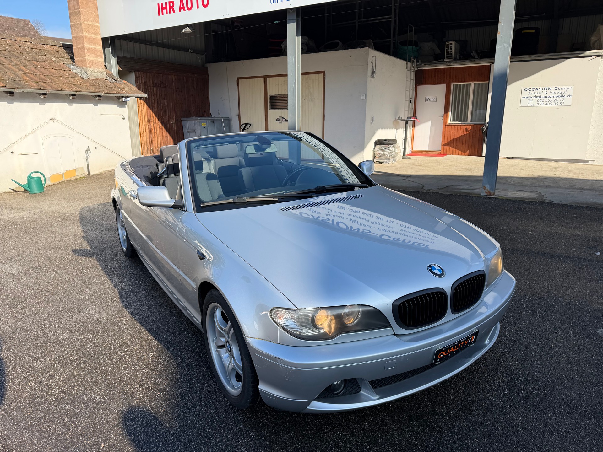BMW 320Ci Cabriolet-image-0