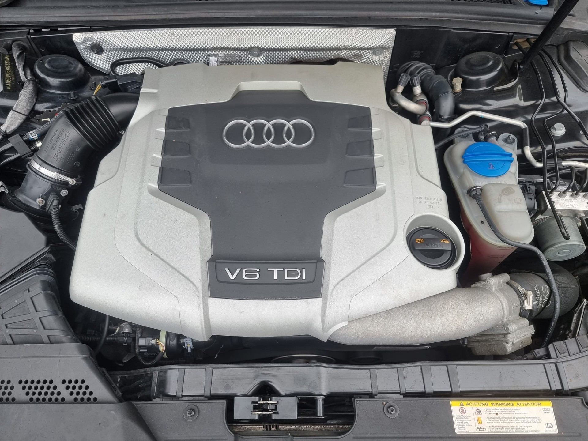 AUDI A4 Avant 2.7 TDI multitronic-image-9