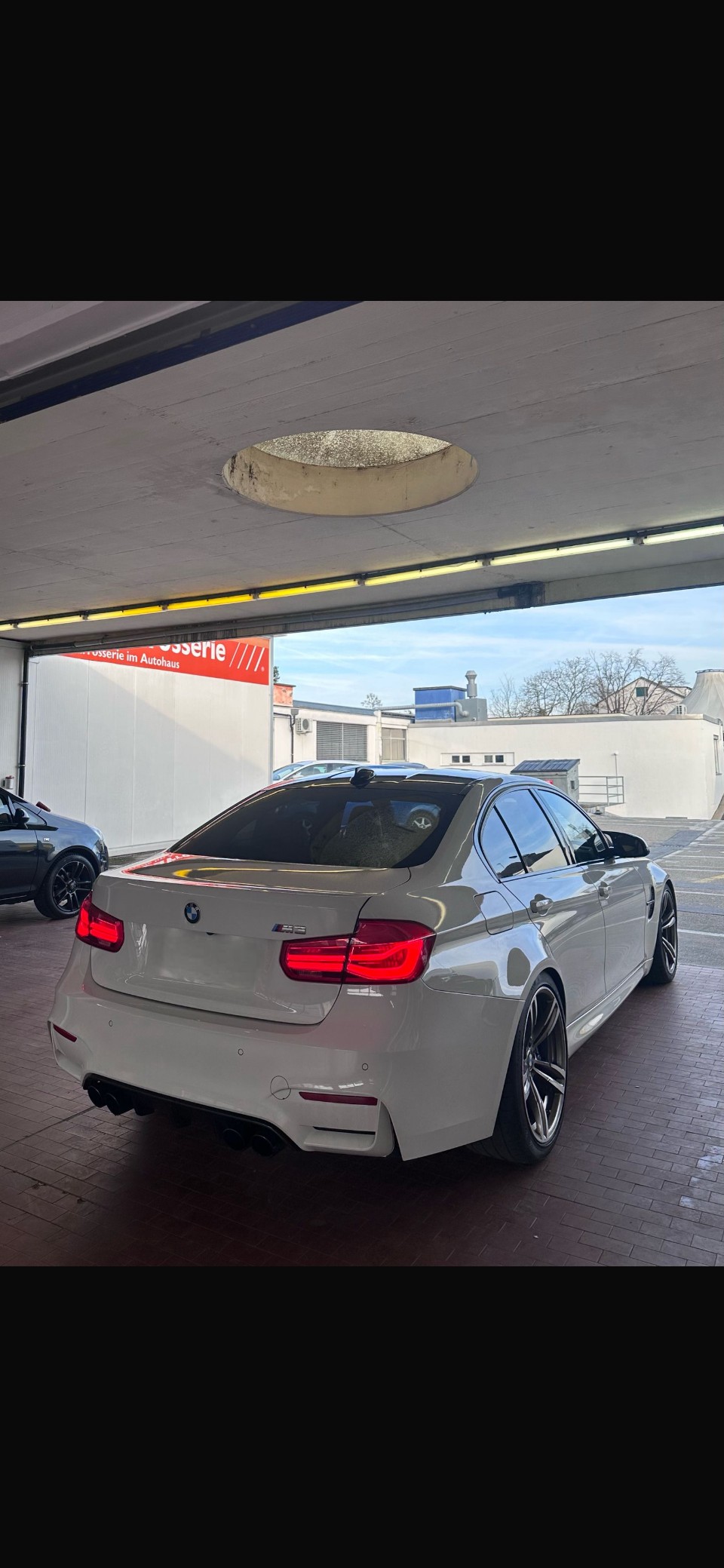 BMW M3-image-3