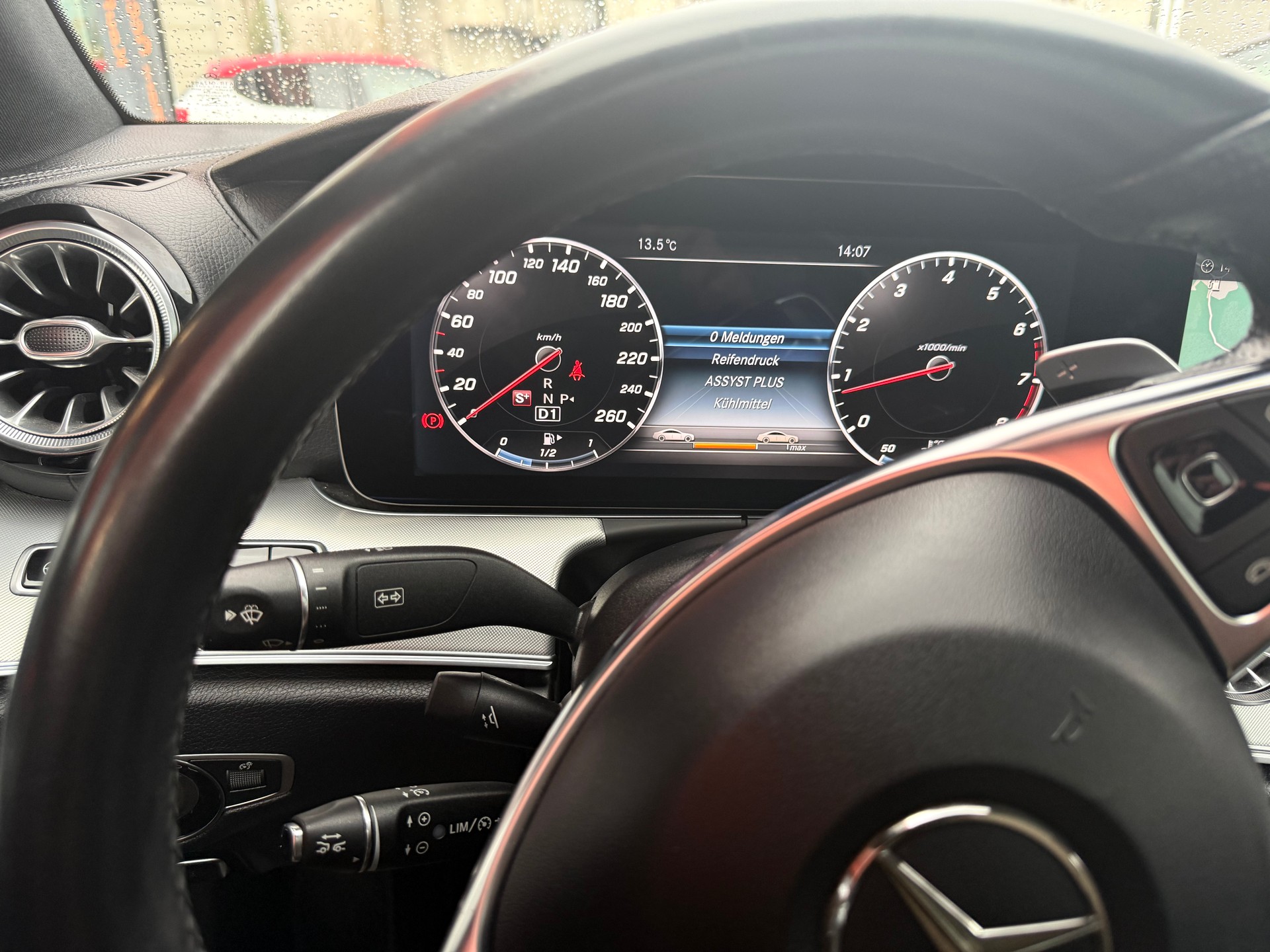 MERCEDES-BENZ E 400 Coupé AMG Line 4 Matic 9G-Tronic-image-9