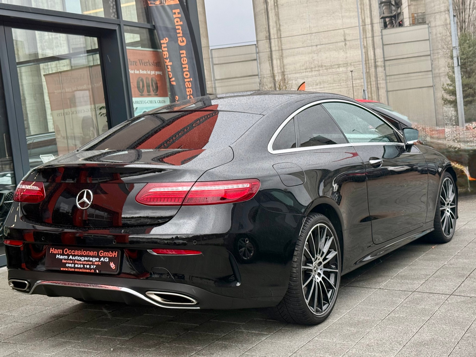 MERCEDES-BENZ E 400 Coupé AMG Line 4 Matic 9G-Tronic-image-2
