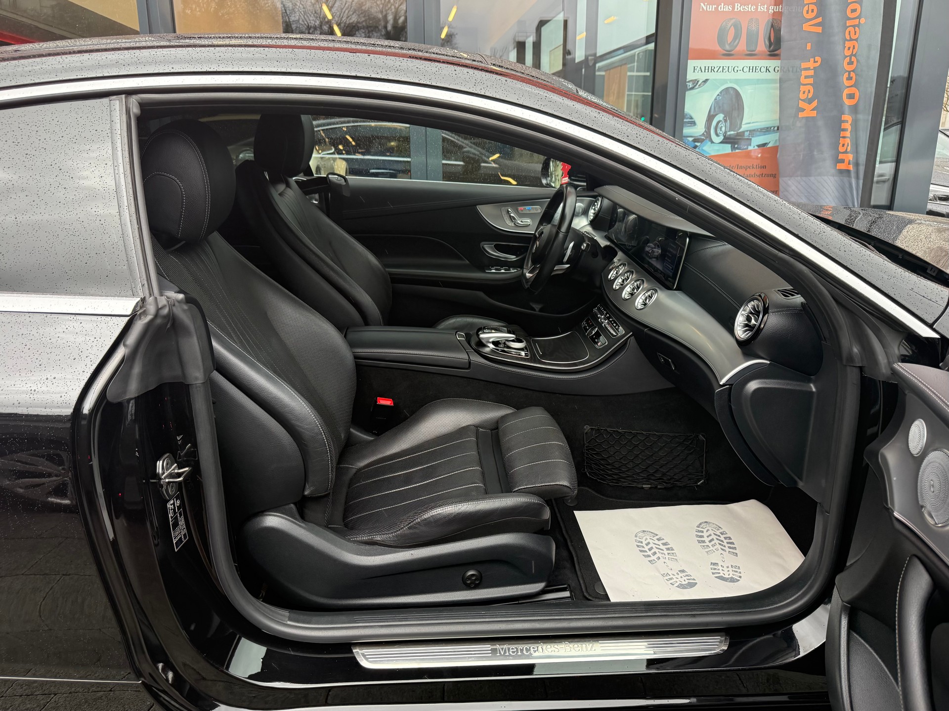 MERCEDES-BENZ E 400 Coupé AMG Line 4 Matic 9G-Tronic-image-13