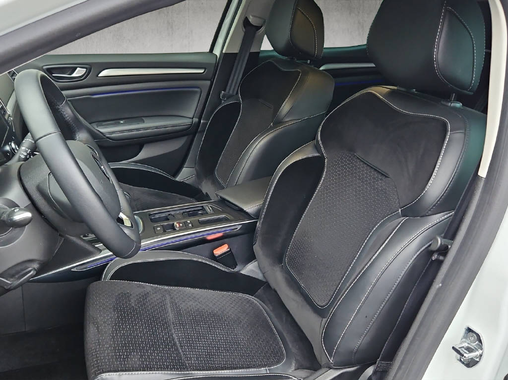 RENAULT Mégane 1.3 TCe 140 GT Line EDC-image-4
