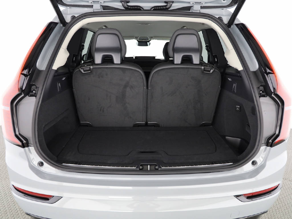 VOLVO XC90 2.0 T8 TE Plus Dark eAWD-image-5