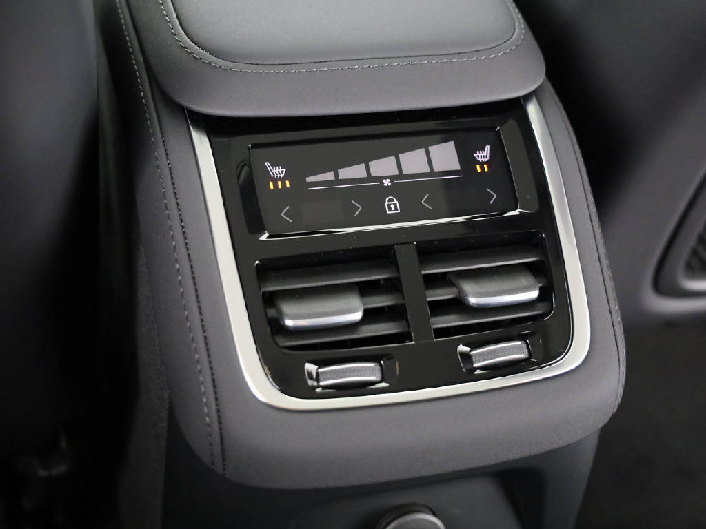 VOLVO XC90 2.0 T8 TE Plus Dark eAWD-image-26