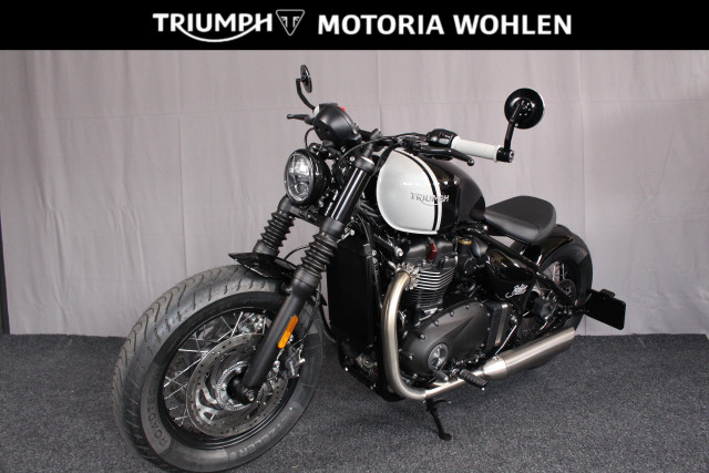 TRIUMPH Bonneville 1200 Bobber-showroom-element-2