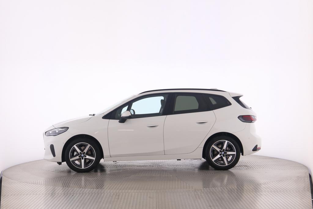 BMW 218d Active Tourer-image-3