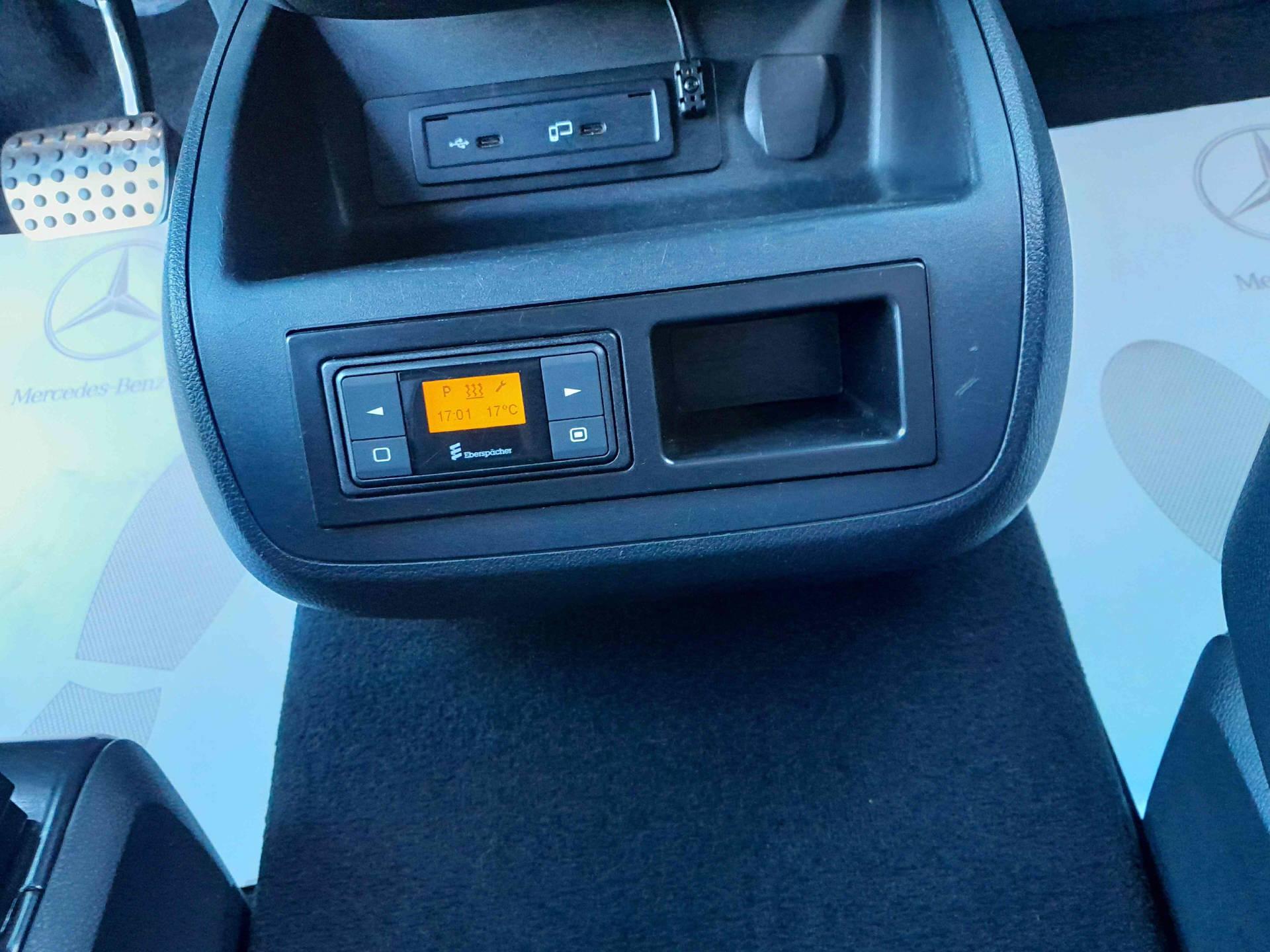 MERCEDES-BENZ V 300d Avantgarde L 4x4-image-12