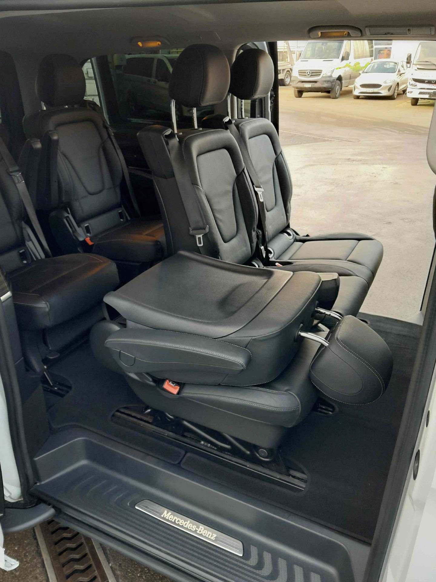 MERCEDES-BENZ V 300d Avantgarde L 4x4-image-13