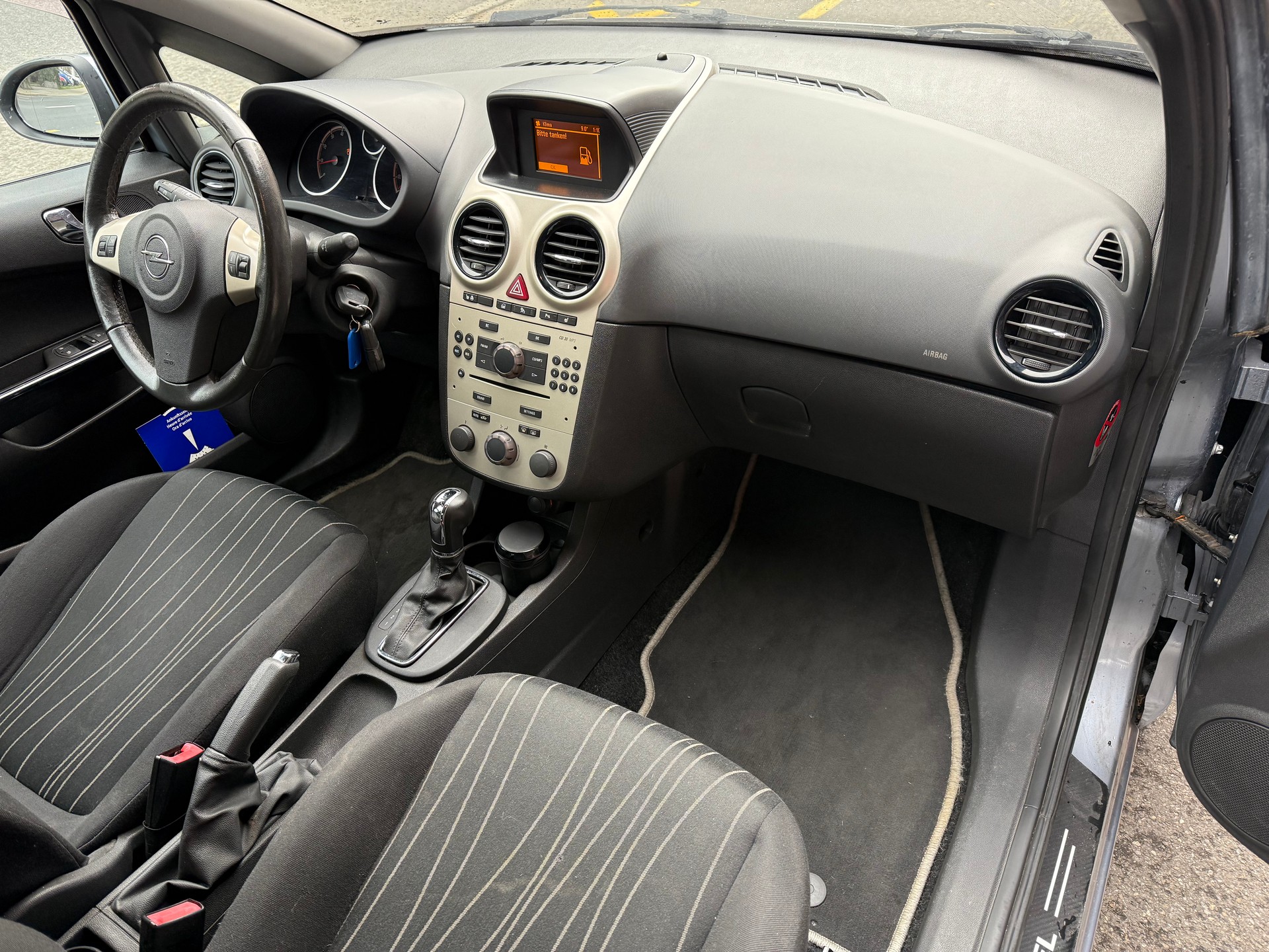 OPEL Corsa 1.4 TP Enjoy-image-7