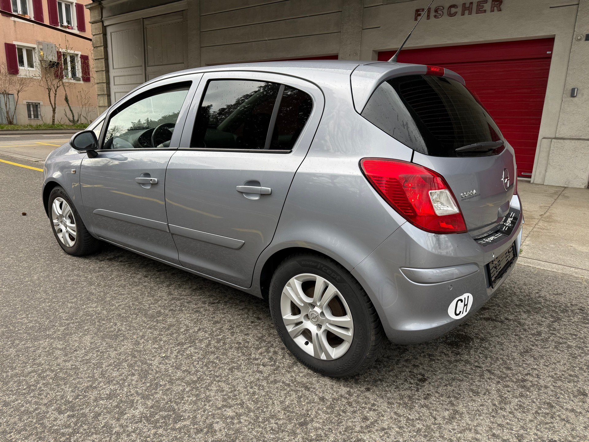 OPEL Corsa 1.4 TP Enjoy-image-3