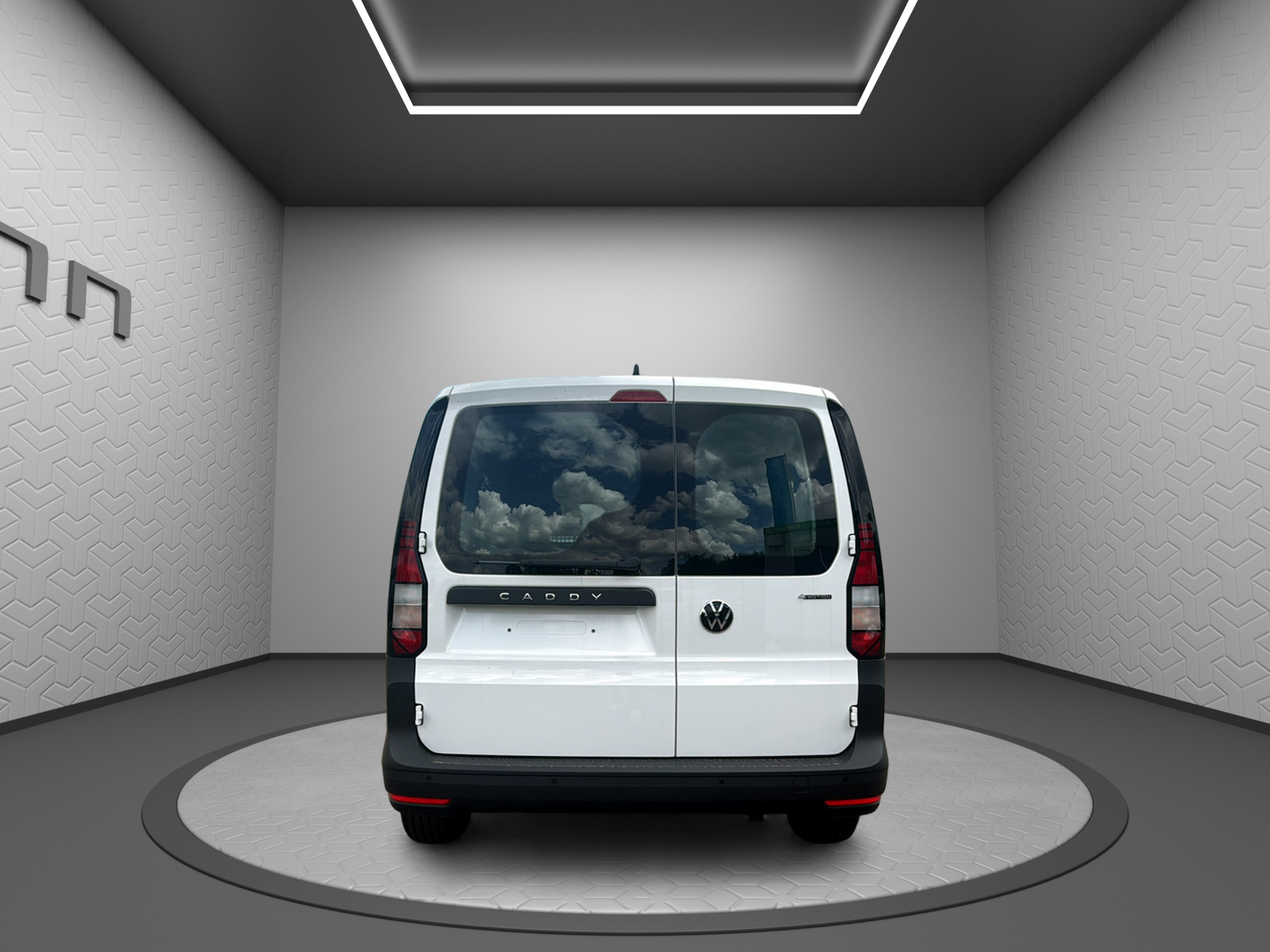 VW Caddy Cargo 2.0TDI Maxi 4Motion-image-4