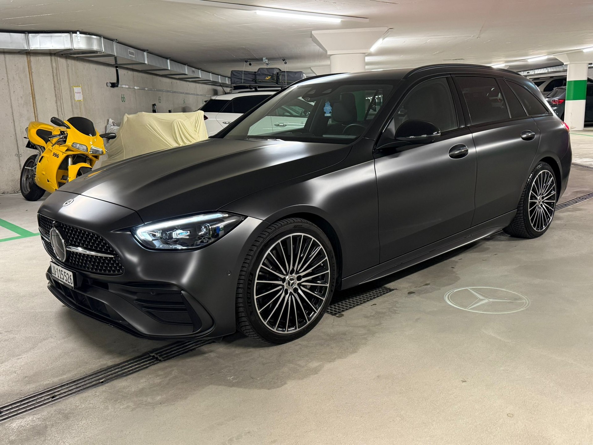 MERCEDES-BENZ C 220 d T 4 Matic-image-2