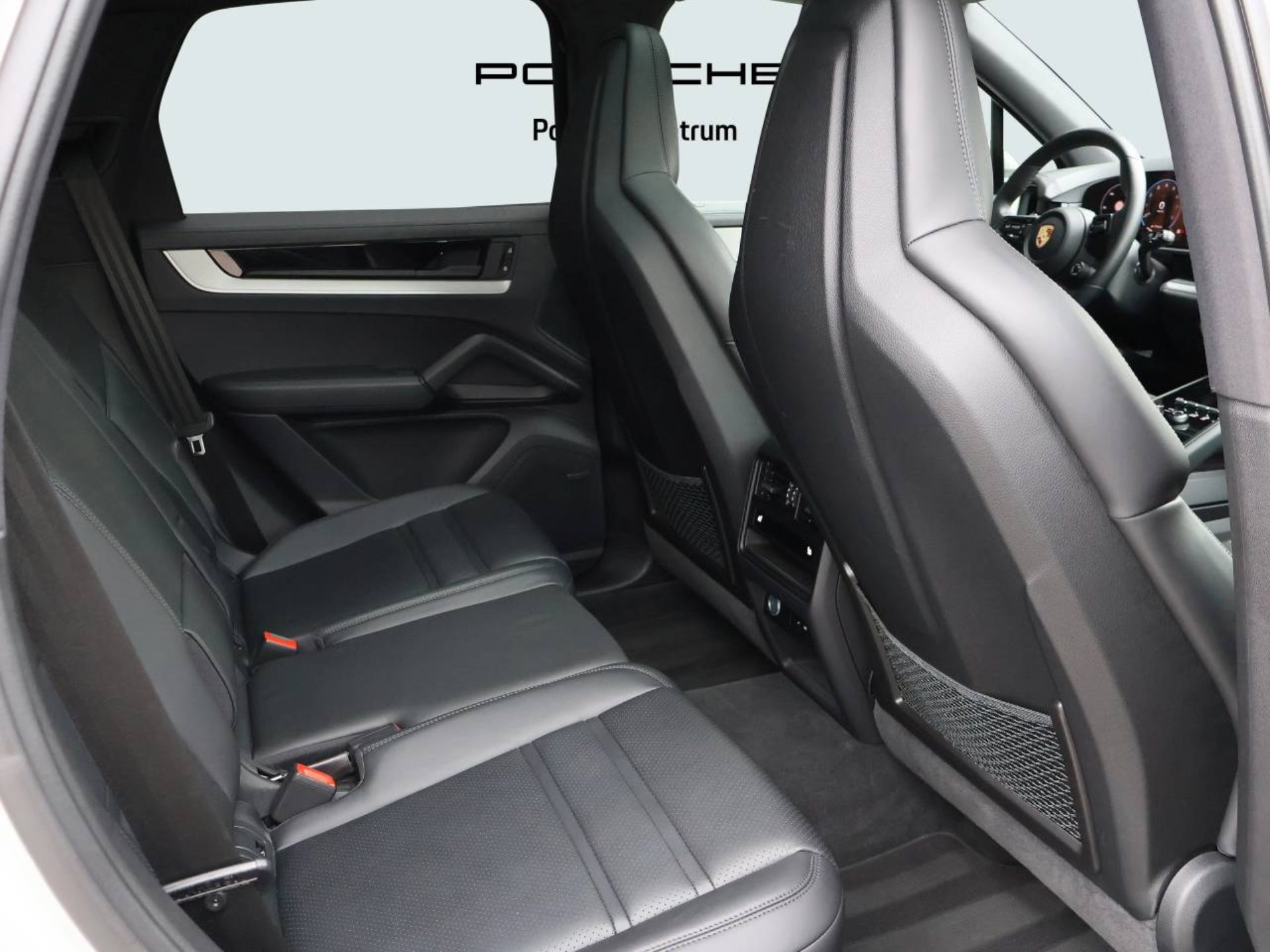 PORSCHE Cayenne S-image-17