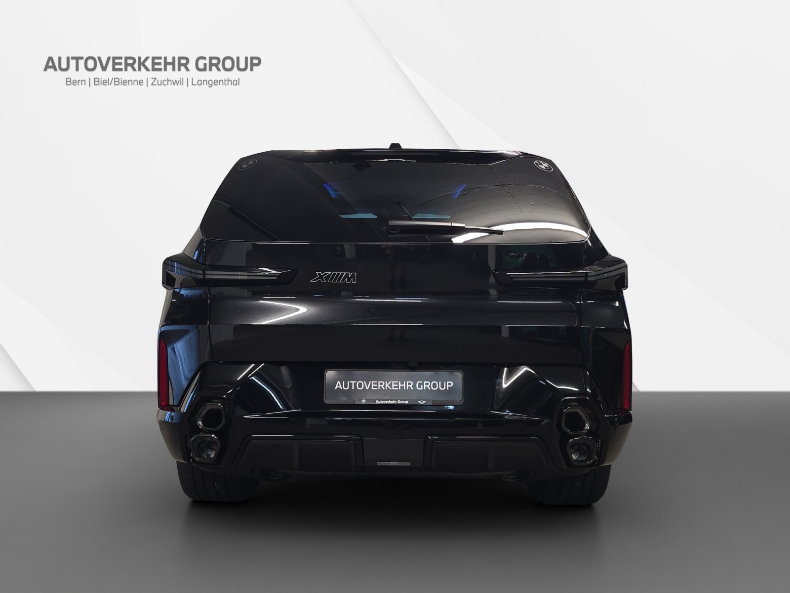 BMW XM xDrive 50e PHEV Steptronic-image-5