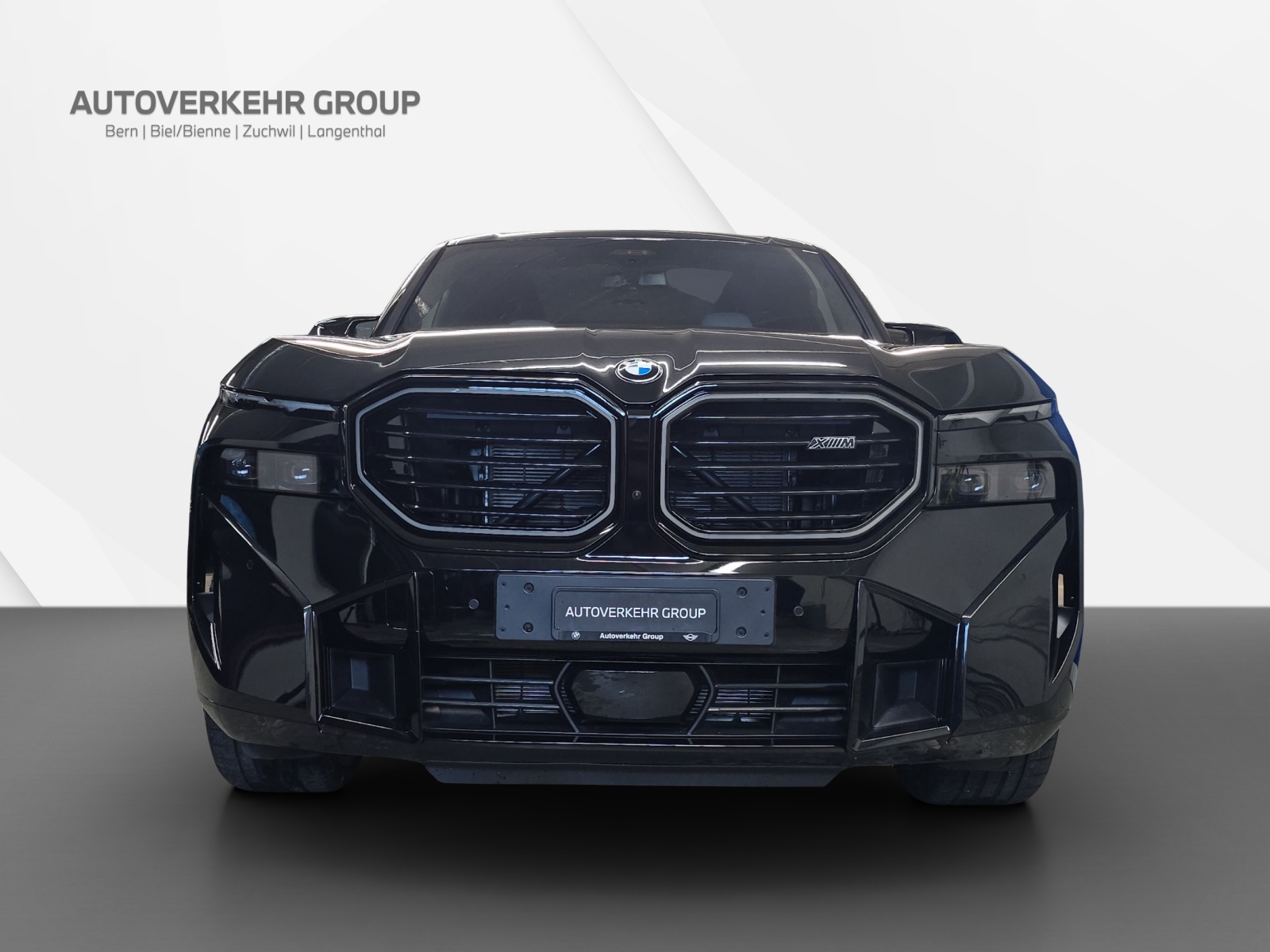 BMW XM xDrive 50e PHEV Steptronic-showroom-element-1