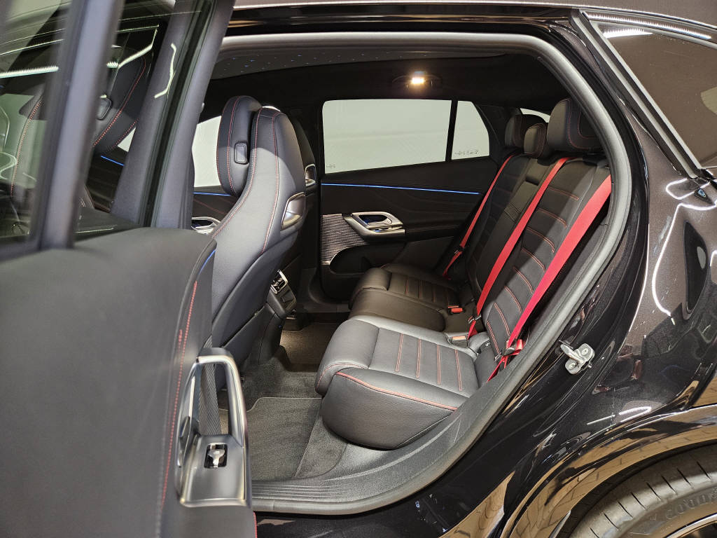MERCEDES-BENZ GLC 400 4Matic with EQ Technology-image-15