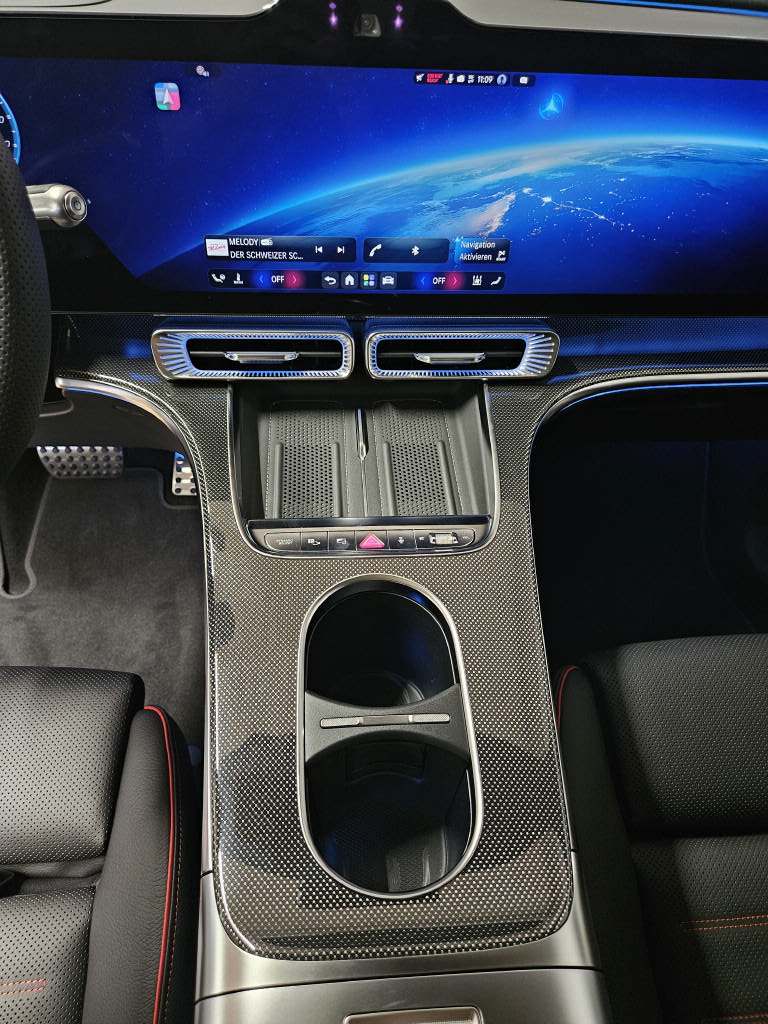MERCEDES-BENZ GLC 400 4Matic with EQ Technology-image-10