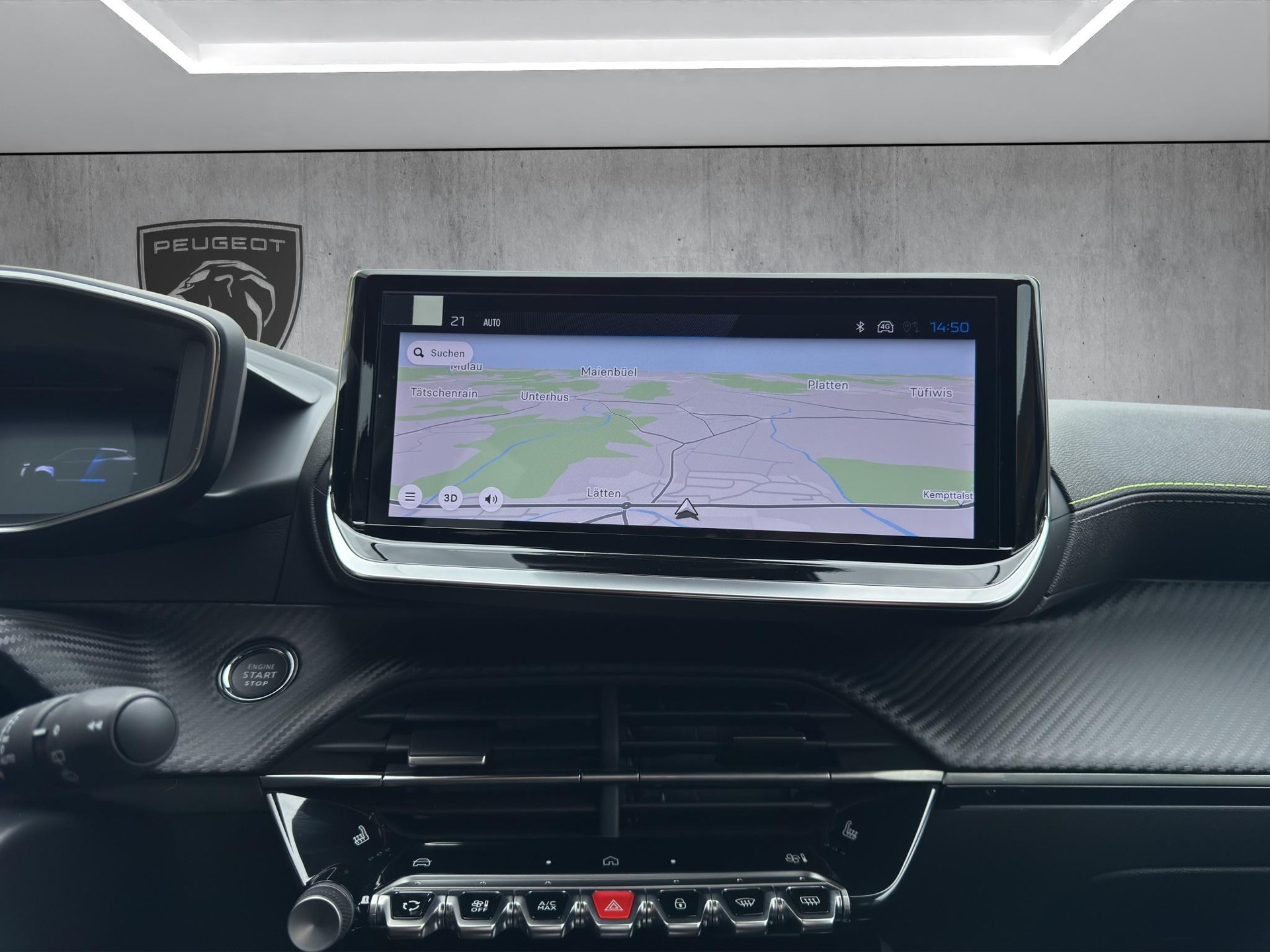 PEUGEOT 2008 1.2 Hybrid 145 GT-image-13