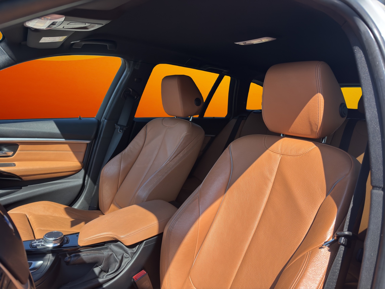 BMW 320d xDrive Touring Steptronic-image-13