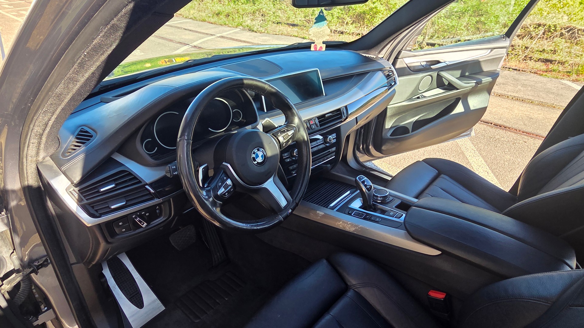 BMW X5 xDrive M50d Steptronic-image-4